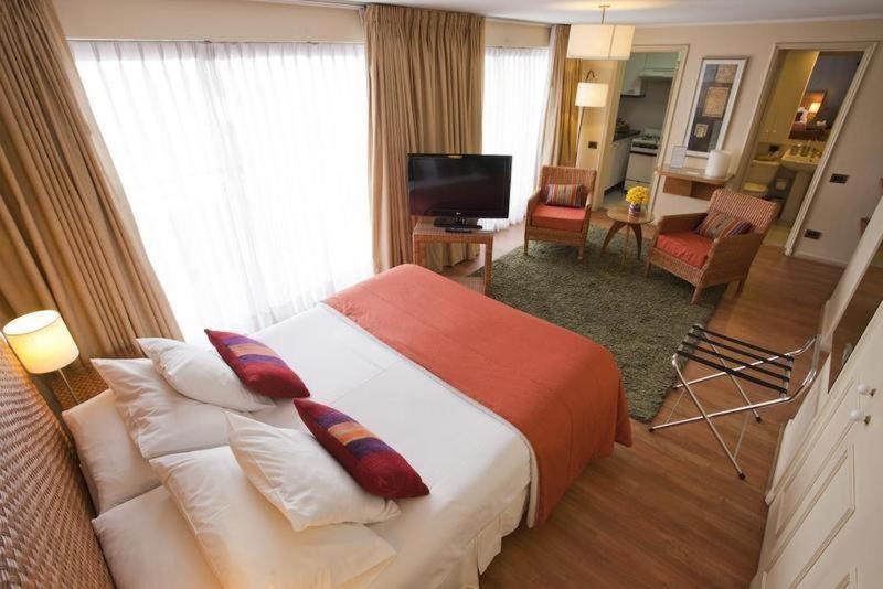 סנטיאגו Suites El Golf San Sebastian 2711 Las Condes מראה חיצוני תמונה